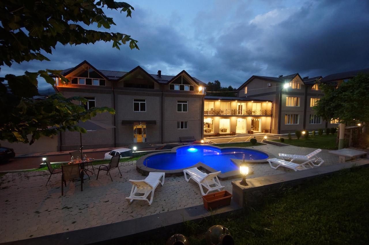 Laguna Hotel Vanadzor Exteriör bild