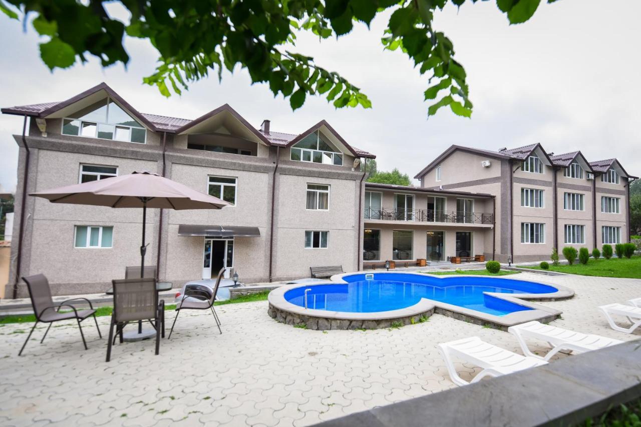 Laguna Hotel Vanadzor Exteriör bild